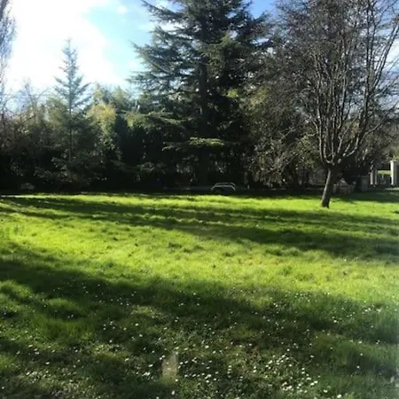 Les Bambous Apartment Poissy